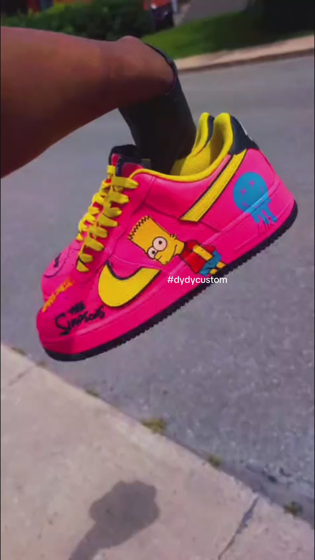 CUSTOM PINK AND YELLOW SIMPSON WITH DETAILS